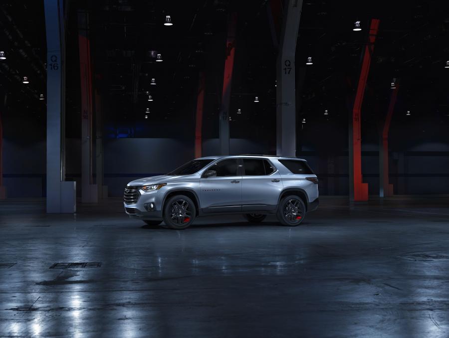 Chevrolet Traverse Redline 2017 года  (фото 1 из 10)
